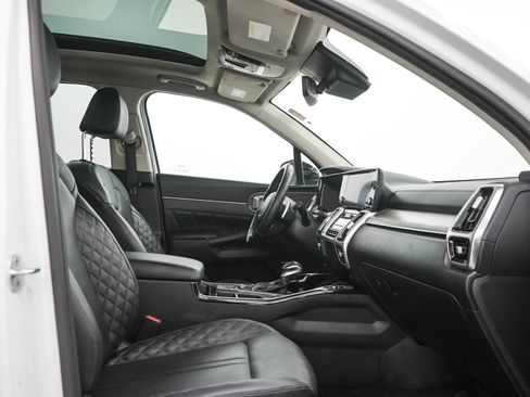 Used 2022 Kia Sorento SX Prestige AWD/4WD image 13