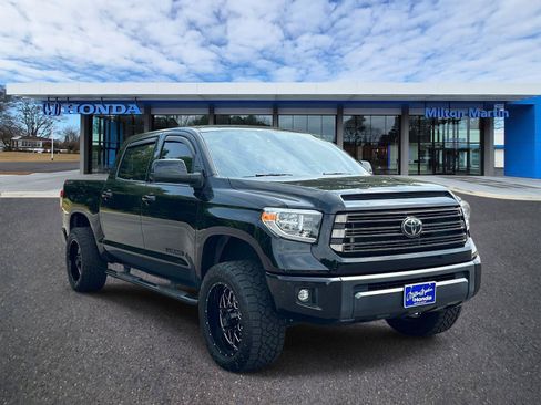 Used 2021 Toyota Tundra Limited w/ Limited Premium Package AWD/4WD image 1