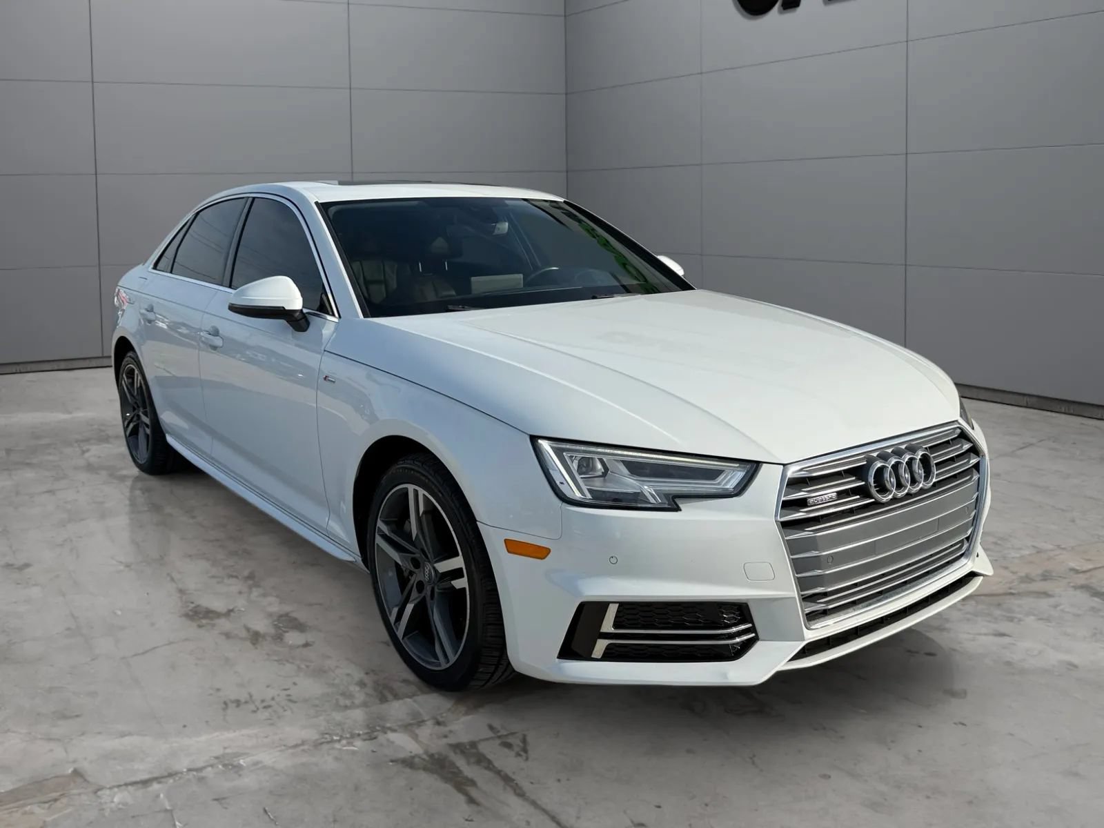 Used 2018 Audi A4 2.0T Premium Plus w/ Premium Plus Package AWD/4WD image 4