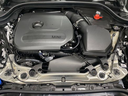 Used 2025 MINI Cooper 2-Door Hardtop FWD image 22