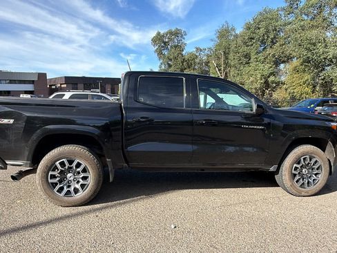 Used 2023 Chevrolet Colorado Z71 w/ Z71 Convenience Package 2 AWD/4WD image 4