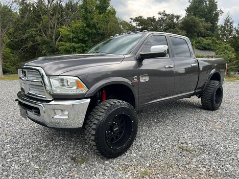 Used 2014 RAM 2500 Longhorn AWD/4WD image 3