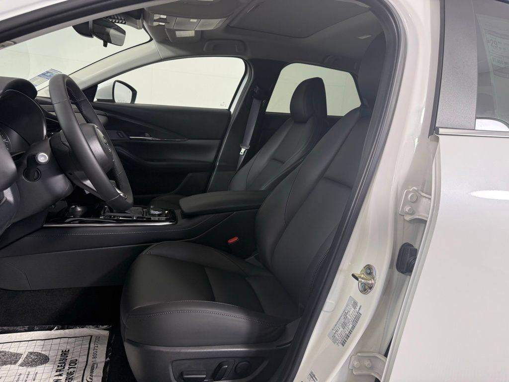 Used 2025 MAZDA CX-30 AWD 2.5 S w/ Preferred Package image 14