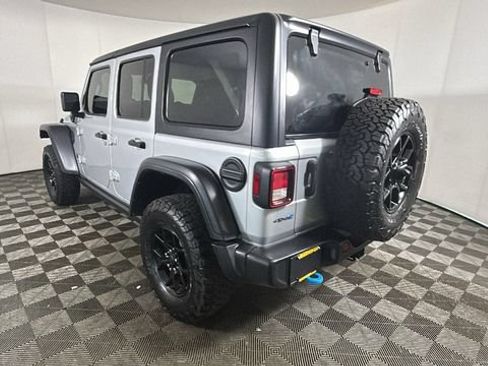 Used 2024 Jeep Wrangler Unlimited AWD/4WD image 4