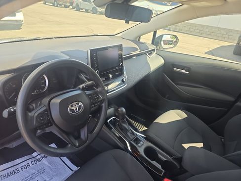 Used 2021 Toyota Corolla LE FWD image 12