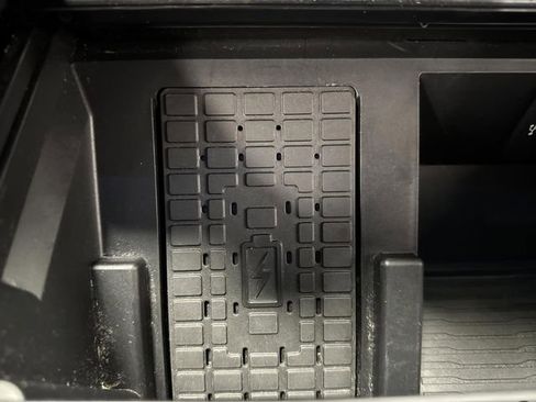 Used 2024 Ford F350 Lariat w/ Chrome Package image 26