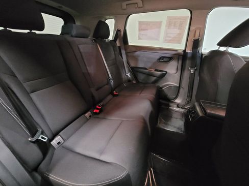 Certified 2023 Nissan Rogue S image 7