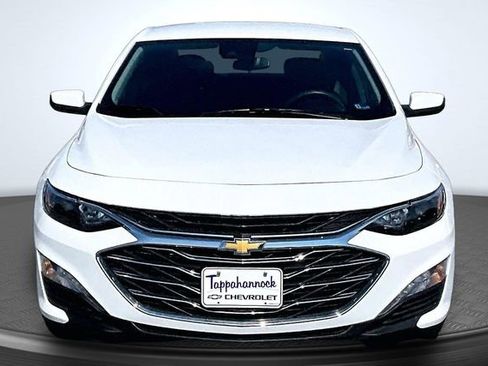 Used 2024 Chevrolet Malibu LT image 2