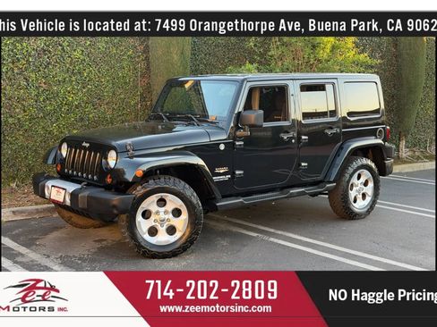 Used 2013 Jeep Wrangler Unlimited Sahara w/ Connectivity Group image 10