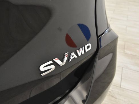 Used 2018 Nissan Rogue SV image 32