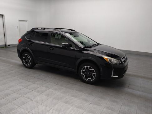 Used 2017 Subaru Crosstrek 2.0i Limited image 11