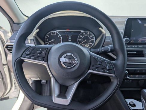 New 2026 Nissan Altima 2.5 SV FWD image 10
