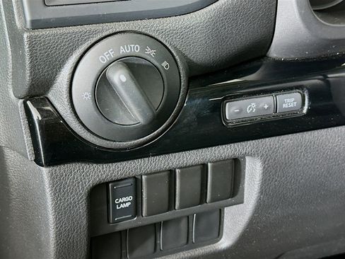 Used 2022 Nissan Titan SV w/ Accessory Utility Package RWD image 17