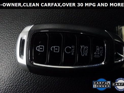 Used 2023 Hyundai Elantra SEL w/ Convenience Package image 16