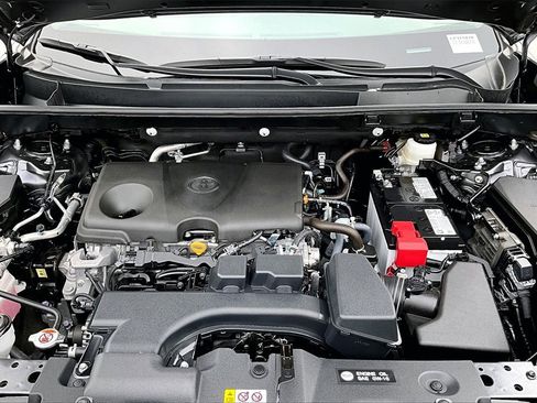 Used 2025 Toyota RAV4 XLE image 28