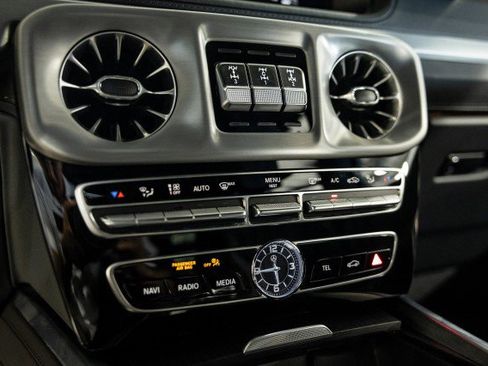 Used 2024 Mercedes-Benz G 550 w/ Final Edition w/ Olive Magno image 24