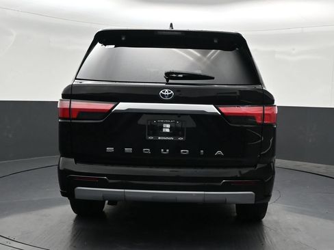 Used 2024 Toyota Sequoia Capstone AWD/4WD image 4