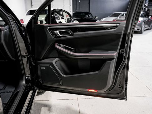 Used 2021 Porsche Macan GTS image 23