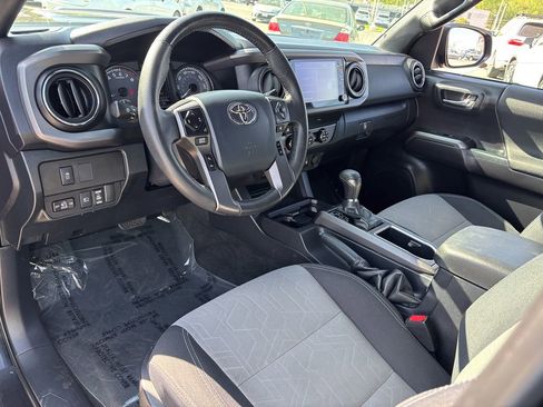 Certified 2020 Toyota Tacoma TRD Sport w/ Technology Package AWD/4WD image 22