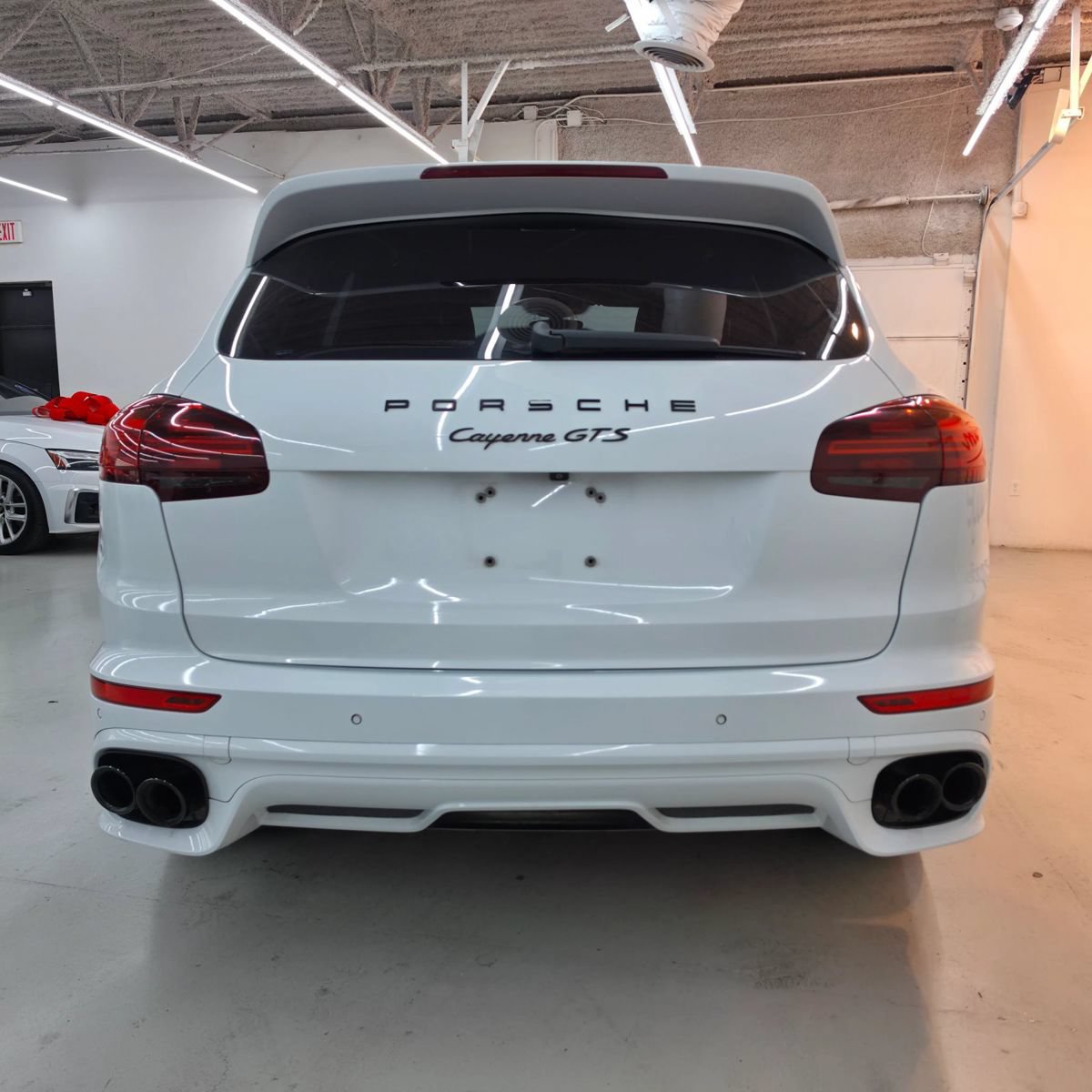 Used 2016 Porsche Cayenne GTS w/ Premium Package Plus AWD/4WD image 5