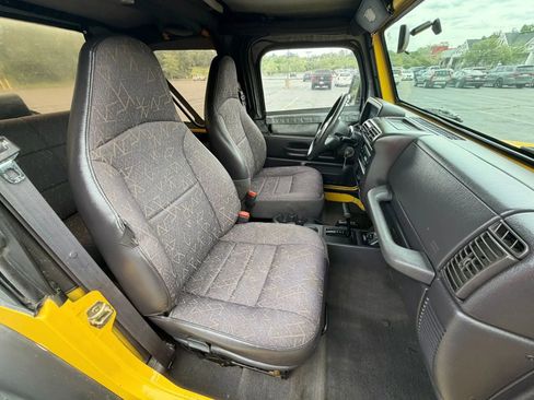 Used 2002 Jeep Wrangler X AWD/4WD image 68