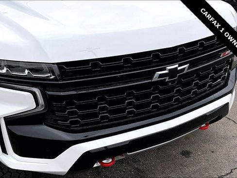 Used 2024 Chevrolet Suburban Z71 w/ Luxury Package image 33