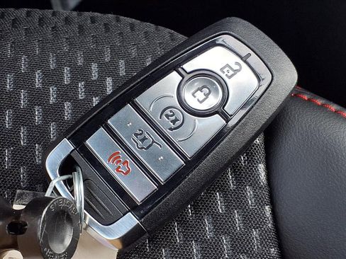 New 2025 Ford Escape ST-Line w/ Tech Pack #1 image 11