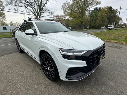 Used 2021 Audi Q8 Premium Plus w/ Premium Plus Package AWD/4WD image 3