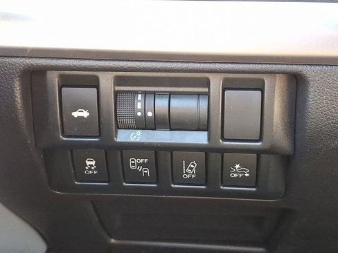 Used 2018 Subaru Legacy 2.5i Limited image 27