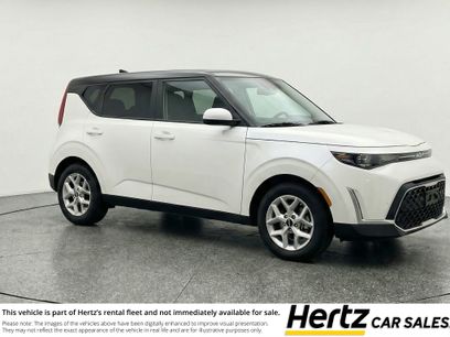 Used 2025 Kia Soul LX w/ LX Technology Package