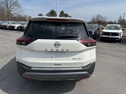 Used 2023 Nissan Rogue SL w/ SL Premium Package image 6