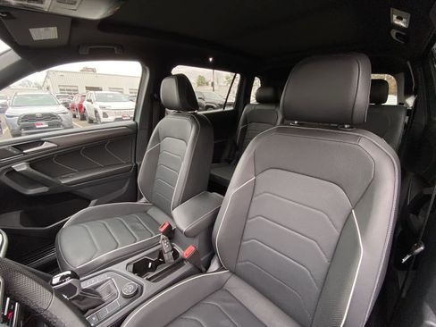 Used 2024 Volkswagen Tiguan SEL R-Line image 19
