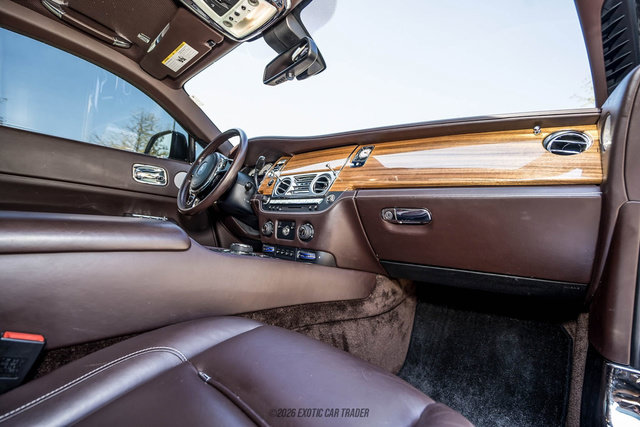 Used 2016 Rolls-Royce Wraith RWD image 53