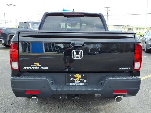 Certified 2023 Honda Ridgeline Black Edition image 10
