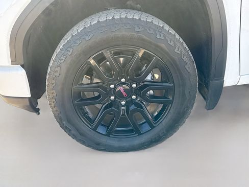 Used 2024 GMC Sierra 1500 Elevation w/ X31 Off-Road Package AWD/4WD image 35