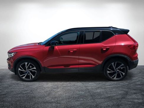 Used 2019 Volvo XC40 T5 R-Design AWD/4WD image 6