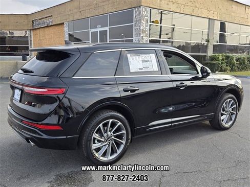 New 2026 Lincoln Corsair Grand Touring image 3