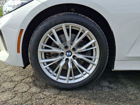 Used 2023 BMW 330i xDrive Sedan w/ Driving Assistance Package AWD/4WD image 8
