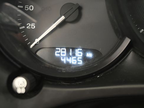 Used 2023 Porsche Macan AWD/4WD image 19