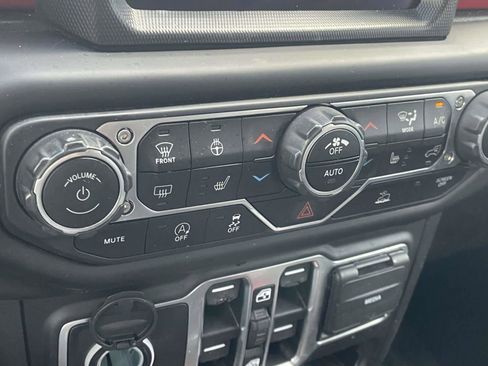 Used 2021 Jeep Wrangler Unlimited Rubicon image 18