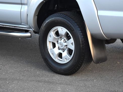 Used 2013 Toyota Tacoma PreRunner w/ SR5 Pkg RWD image 23