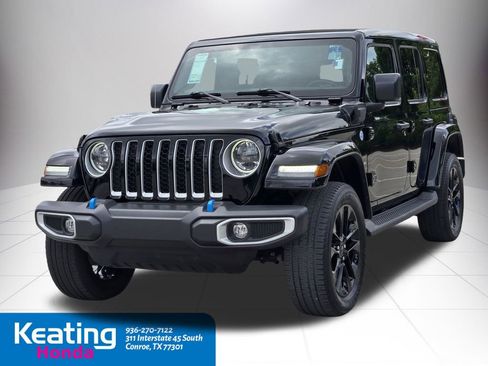 Used 2023 Jeep Wrangler Unlimited Sahara w/ Cold Weather Group AWD/4WD image 4