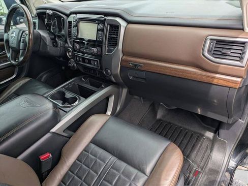 Used 2017 Nissan Titan Platinum Reserve AWD/4WD image 22