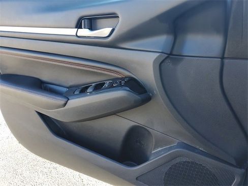 Used 2023 Nissan Altima 2.5 SR image 20