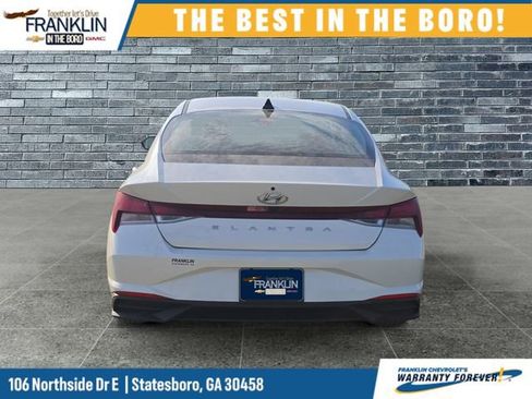 Used 2021 Hyundai Elantra SEL FWD image 4