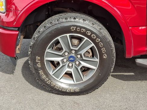 Used 2015 Ford F150 XLT w/ Equipment Group 302A Luxury AWD/4WD image 9