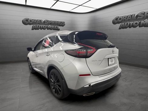 Certified 2023 Nissan Murano Platinum w/ Cargo Package FWD image 3