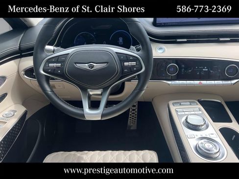 Used 2023 Genesis GV70 3.5T Sport w/ Sport Prestige Package AWD/4WD image 16