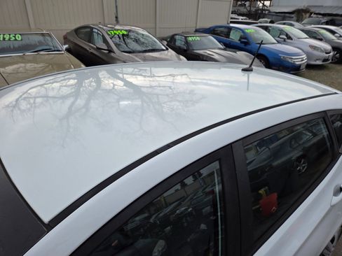 Used 2017 Hyundai Accent SE image 6