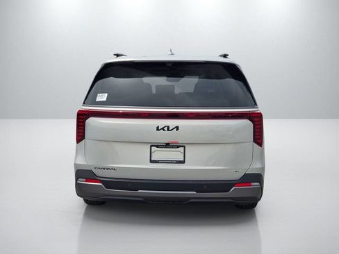 New 2026 Kia Carnival SX Prestige FWD image 5